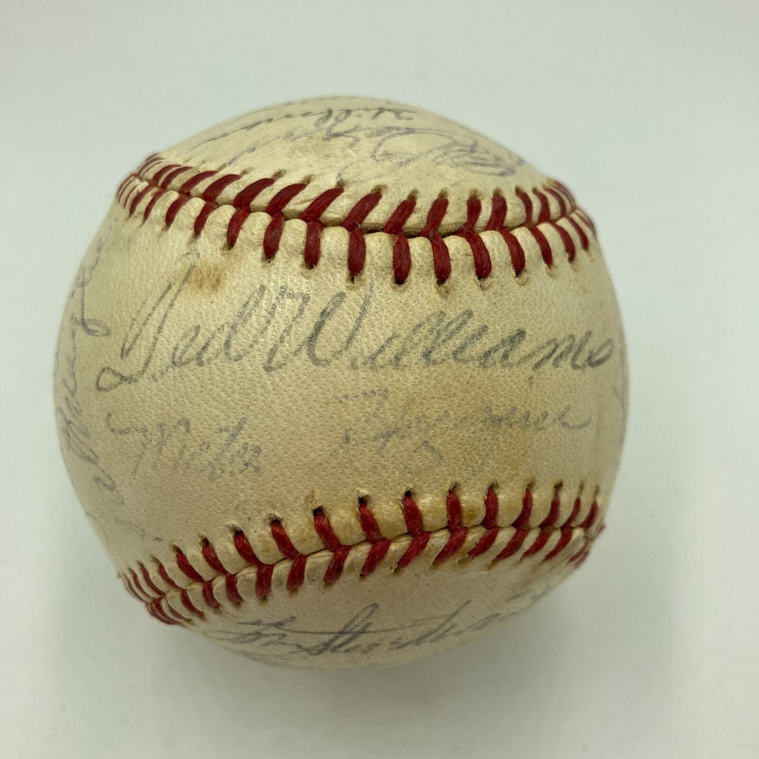 Ted Williams Signed 1960 Boston Red Sox Team Baseball with 29 Signatures: Ted Williams Signed 1960 Boston Red Sox Team Baseball with 29 Signatures This is a remarkable official American League baseball signed by the 1960 Boston Red Sox team, prominently featuring Ted Willia