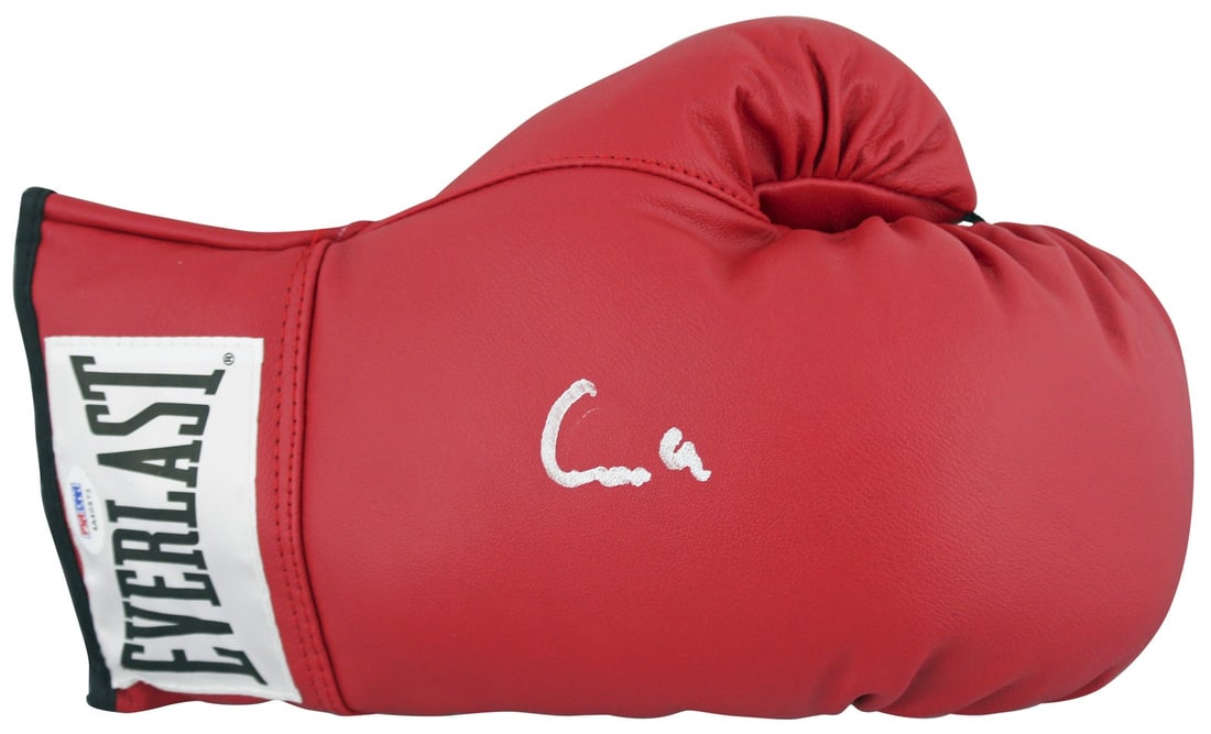 PSA ITP authenticated red Everlast boxing glove signed by Muhammad Ali Cassius Clay: PSA ITP authenticated red Everlast boxing glove signed by Muhammad Ali Cassius Clay Autographed red Everlast boxing glove personally signed by Muhammad Ali "Cassius Clay." This original boxing collect