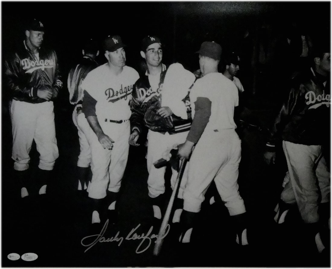 Sandy Koufax 16x20 Signed Dodgers Photo JSA: Sandy Koufax 16x20 Signed Dodgers Photo JSA This 16x20 photo features a hand-signed autograph by Sandy Koufax of the Los Angeles Dodgers. The autograph is authenticated by James Spence Authentication 