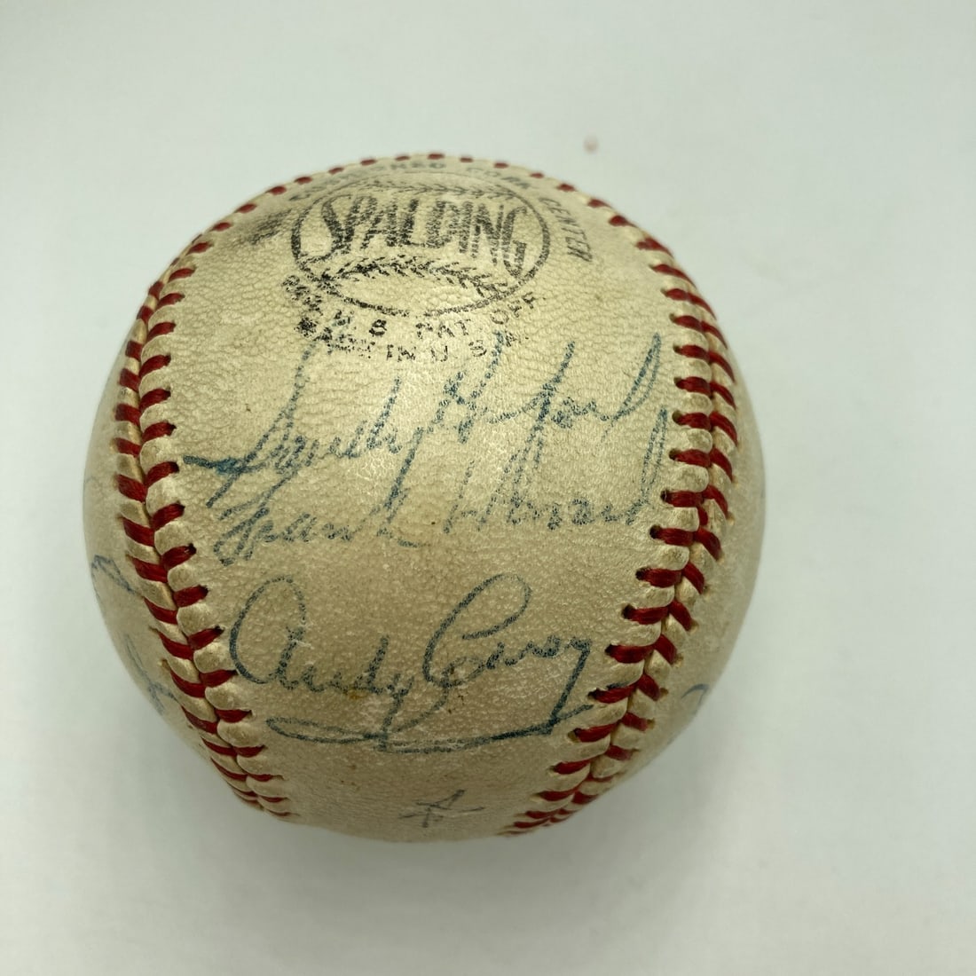 1962 Dodgers team signed National League baseball JSA COA: 1962 Dodgers team signed National League baseball JSA COA This is an original 1962 Los Angeles Dodgers team-signed National League baseball featuring signatures from notable players including Sandy Ko