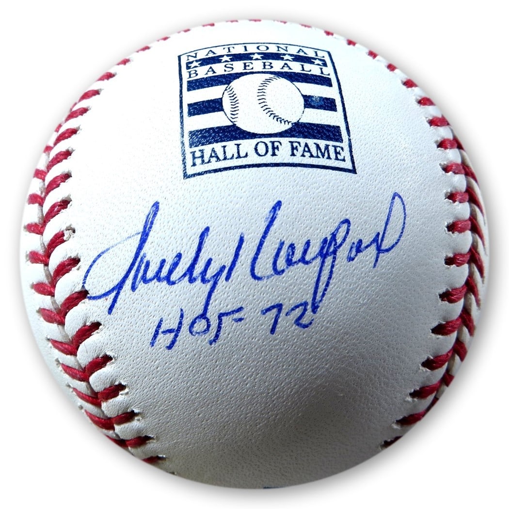 Sandy Koufax Autographed HOF Baseball 1972 Beckett Authenticated: Sandy Koufax Autographed HOF Baseball 1972 Beckett Authenticated Own a piece of baseball history with this Sandy Koufax autographed Hall of Fame baseball, featuring the inscription "HOF 72". This orig