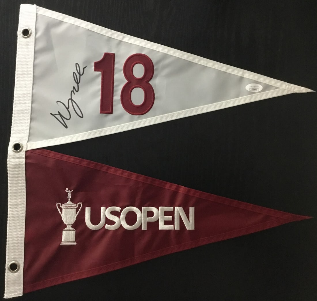 Wyndam Clark Signed 2023 US Open #18 Pin Flag JSA Authenticated: Wyndam Clark Signed 2023 US Open #18 Pin Flag JSA Authenticated Celebrate the 2023 123rd US Open with this officially licensed pin flag, featuring the autograph of PGA star Wyndham Clark. This commemo