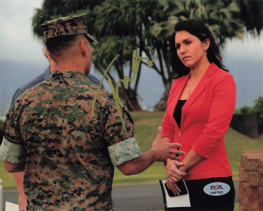 Tulsi Gabbard 8x10 PSA DNA signed political photo: Tulsi Gabbard 8x10 PSA DNA signed political photo This is an original 8x10 professionally printed photograph autographed by Tulsi Gabbard. The item originates from the United States and features a gen