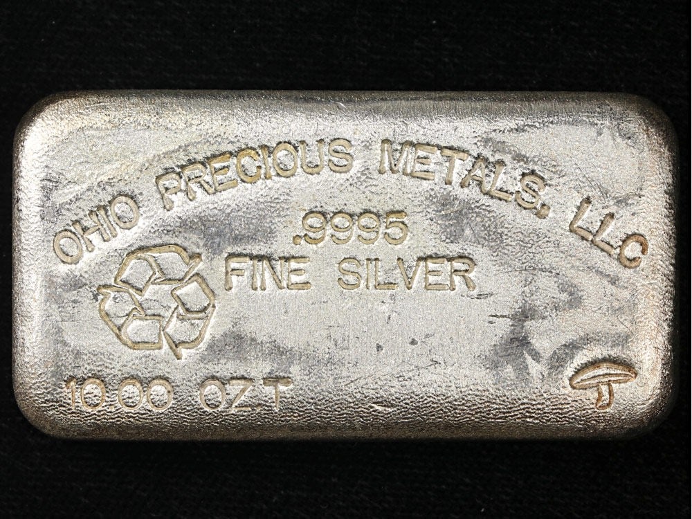Vintage Ohio Precious Metals 10 oz Silver Bar with Mushroom Mark: Vintage Ohio Precious Metals 10 oz Silver Bar with Mushroom Mark This is a vintage 10 ounce silver bar from Ohio Precious Metals, featuring the distinctive Mushroom Hallmark. Crafted in a classic loaf