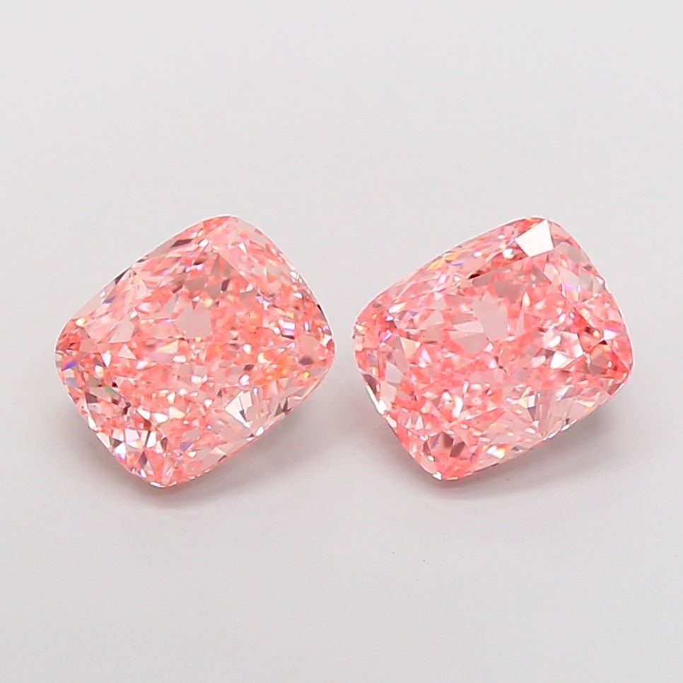 Loose Diamond - CUSHION MODIFIED 2.69ct Fancy Vivid Pink VS1: Loose Diamond - CUSHION MODIFIED 2.69ct Fancy Vivid Pink VS1 Source: This is a real non-mined Diamond that has been grown in a lab Shape: CUSHION MODIFIED Carats: 2.69 Color: Fancy Vivid Pink Certific
