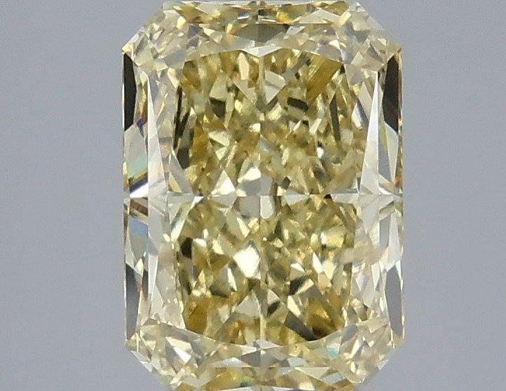 Loose Diamond - RADIANT 3.08ct Fancy Yellow VS1: Loose Diamond - RADIANT 3.08ct Fancy Yellow VS1 Source: This is a real non-mined Diamond that has been grown in a lab Shape: RADIANT Carats: 3.08 Color: Fancy Yellow Certification: IGI Video:
