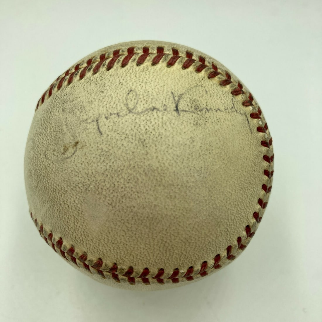 Unique JFK & Jackie Kennedy Signed Baseball with PSA DNA JSA COA 1963: Unique JFK & Jackie Kennedy Signed Baseball with PSA DNA JSA COA 1963 This unique autographed baseball features the signatures of President John F. Kennedy and First Lady Jackie Kennedy, making it an 