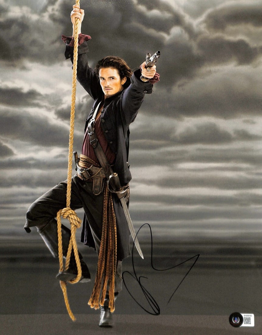 Orlando Bloom Signed 11x14 Photo Pirates of the Caribbean Beckett Cert (1 of 1)