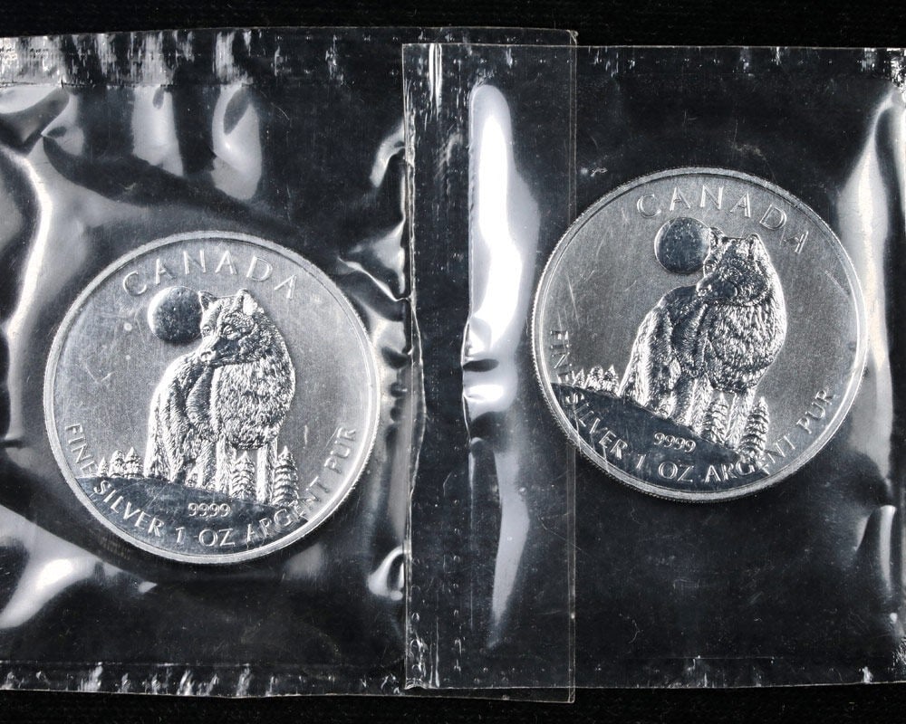 Canada Timber Wolf 2011 2 Silver $5 Coins 1 Ounce Sealed (1 of 2)