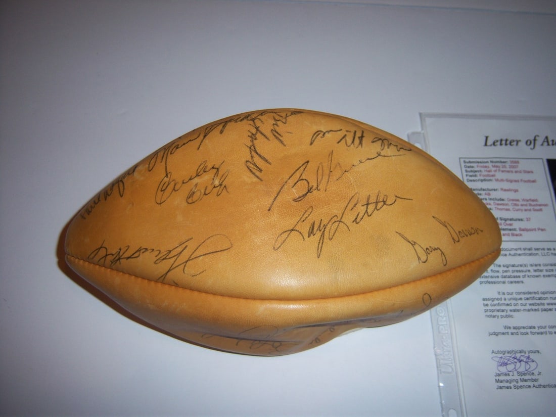 PSA DNA COA autographed NFL football Wellington Mara Len Dawson Jim Taylor Jake Scott: PSA DNA COA autographed NFL football Wellington Mara Len Dawson Jim Taylor Jake Scott Original signed NFL football ball with multiple signatures on the surface. The item is pre-owned and identified as