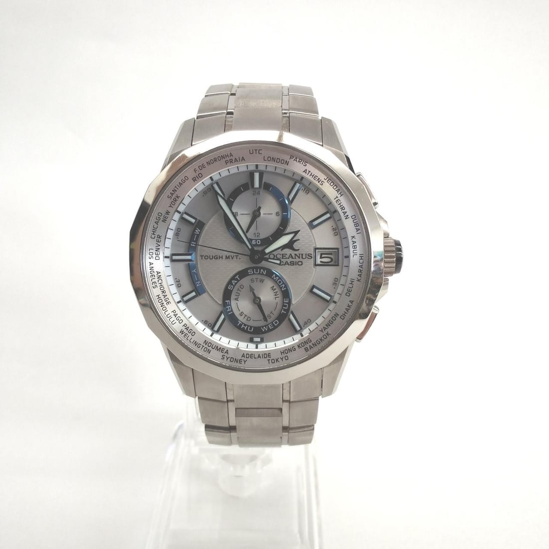 CASIO OCW-S2000 Oceanus men's solar radio-controlled wristwatch Japan: CASIO OCW-S2000 Oceanus men's solar radio-controlled wristwatch Japan Pre-owned CASIO OCEANUS OCW-S2000 men's wristwatch made in Japan. This analog watch features solar-powered operation and radio-con
