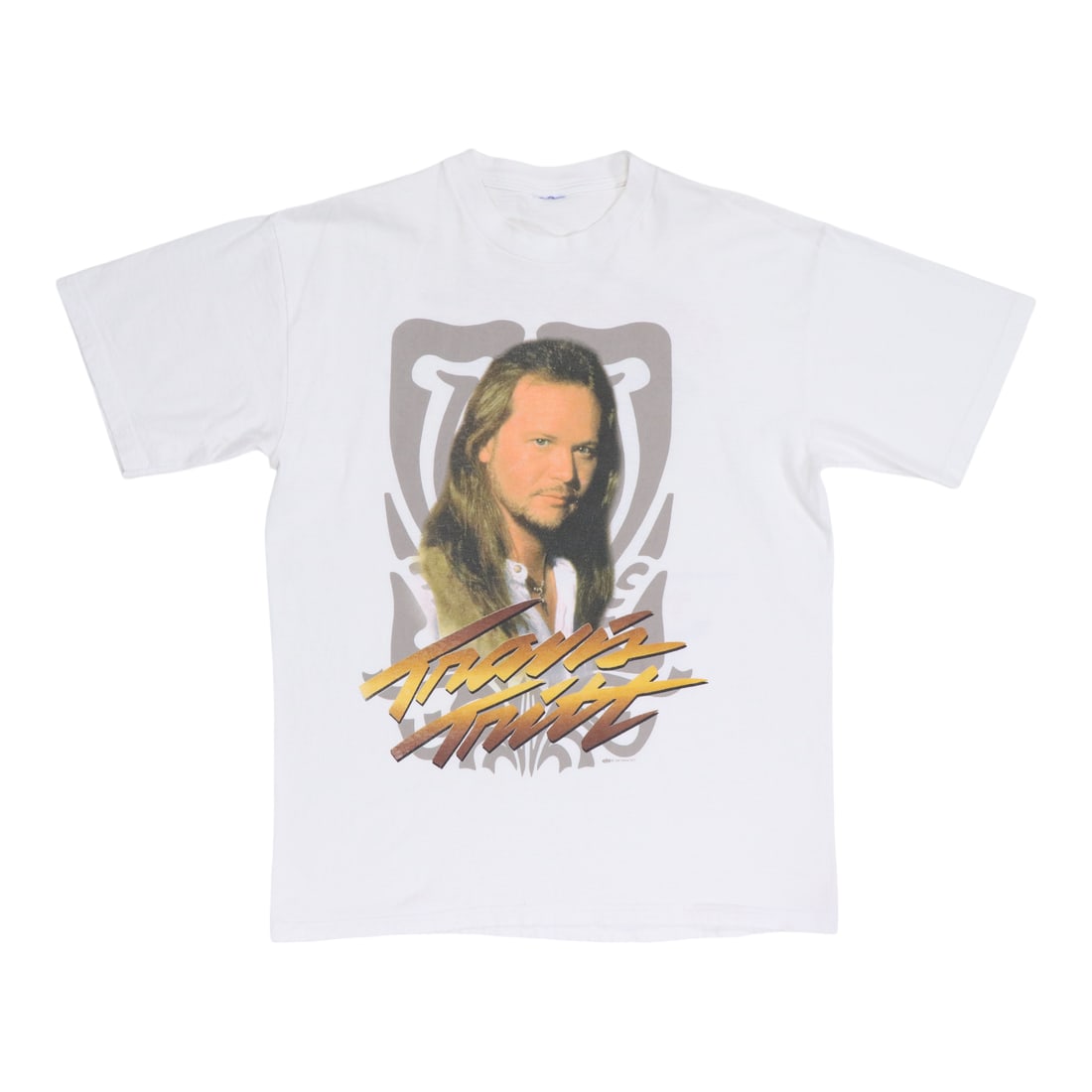Vintage 1996 Travis Tritt Concert Graphic T-Shirt White Cotton Extra Large: Vintage 1996 Travis Tritt Concert Graphic T-Shirt White Cotton Extra Large This is an original vintage 1996 Travis Tritt Tour Shirt featuring front and back graphics. The shirt is made from 100% cotto