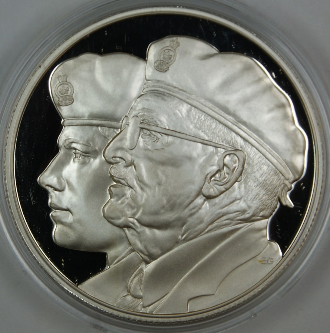 2005 $10 Silver Proof Coin Year of the Veteran with Box and COA Canada: 2005 $10 Silver Proof Coin Year of the Veteran with Box and COA Canada This is a 2005 Canada $10 Year of the Veteran silver proof coin, composed of .9999 fine silver. The coin comes in its original bo