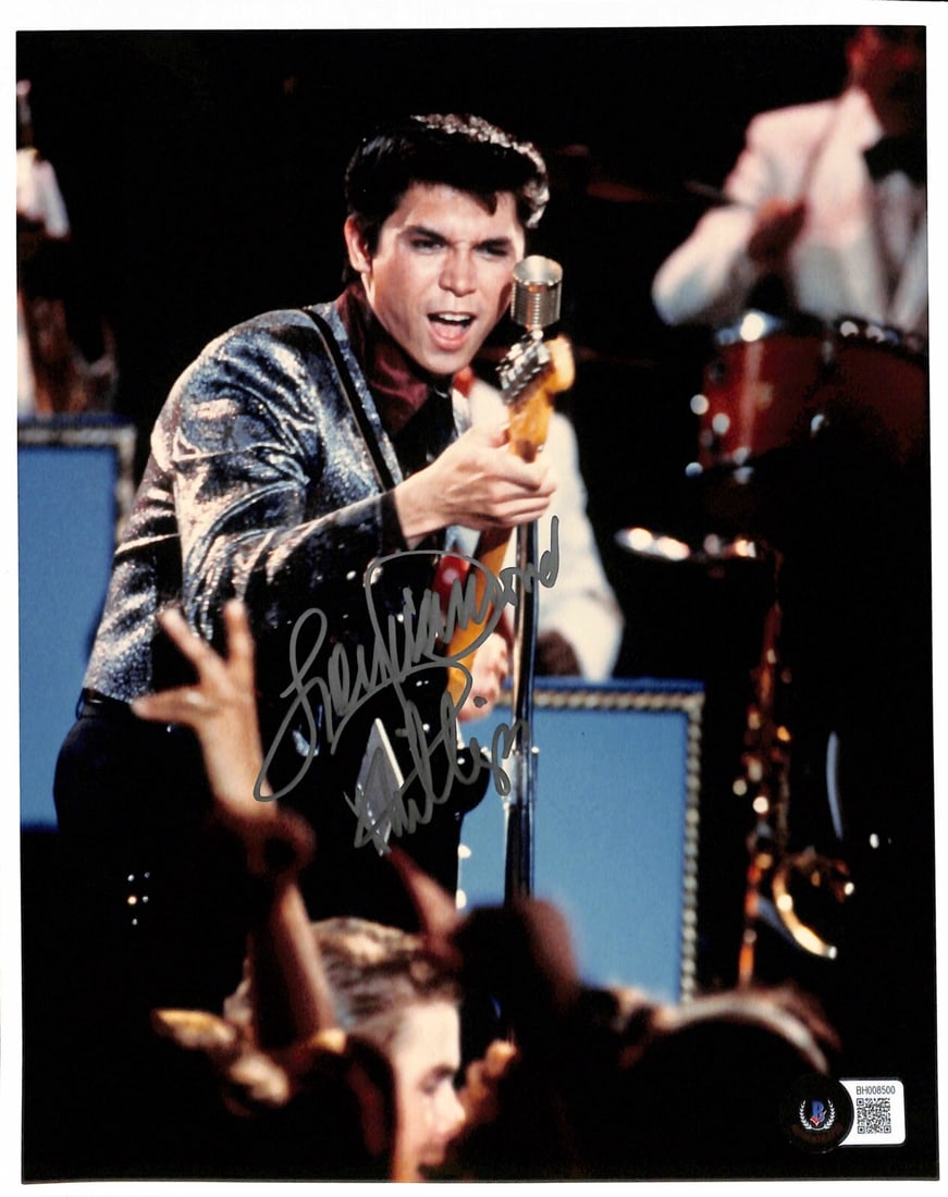 Lou Diamond Phillips Signed 8x10 Ritchie Valens Photo Beckett Certified: Lou Diamond Phillips Signed 8x10 Ritchie Valens Photo Beckett Certified This is an autographed 8x10 photograph of Lou Diamond Phillips, who portrayed Ritchie Valens in the film La Bamba. The photograp