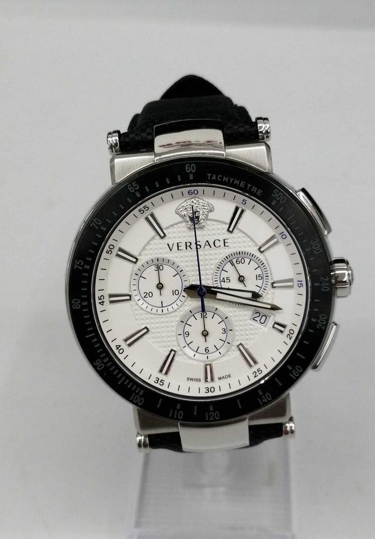 VERSACE VFGO51181320071 Mystic Sport men's chronograph wristwatch: VERSACE VFGO51181320071 Mystic Sport men's chronograph wristwatch Pre-owned Versace Mystic Sport Chronograph men's wristwatch. This Swiss-made model is identified by reference VFGO51181320071 and is o