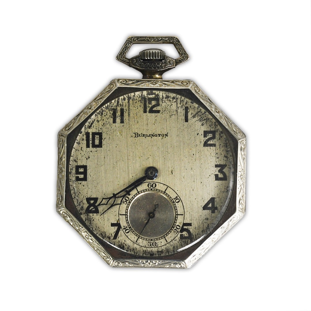 Burlington 1928 14K Gold Filled Open Face Pocket Watch 21 Jewel: Burlington 1928 14K Gold Filled Open Face Pocket Watch 21 Jewel This men's Burlington pocket watch features a 14K gold filled open face case with detailed scrollwork. Manufactured in 1928 in the Unite
