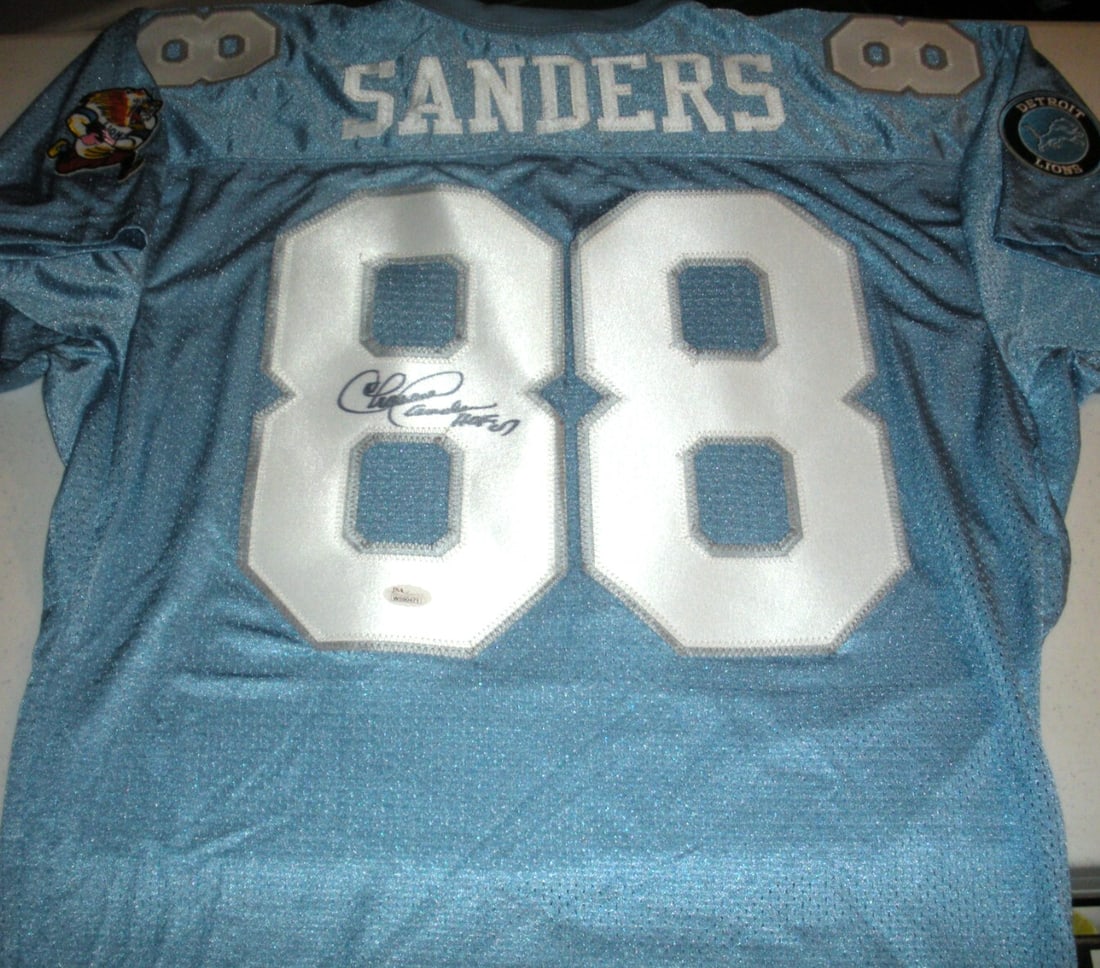 Rawlings Detroit Lions Jersey Signed by Charlie Sanders with JSA COA: Rawlings Detroit Lions Jersey Signed by Charlie Sanders with JSA COA This is an official licensed Rawlings Detroit Lions jersey signed by Charlie Sanders. The jersey comes with JSA/COA authentication 