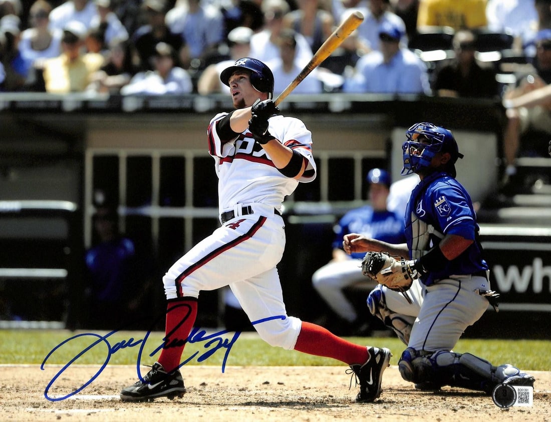 Beckett Certified Joe Crede White Sox 11x14 Signed Baseball Photo: Beckett Certified Joe Crede White Sox 11x14 Signed Baseball Photo This 11x14 action photograph features former Chicago White Sox third baseman Joe Crede and is hand-signed by him. The image captures C