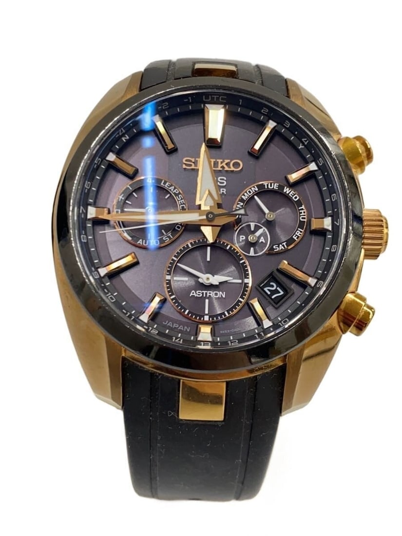 Seiko Astron GPS Solar Black Rubber Wristwatch 5X53-0AJ0: Seiko Astron GPS Solar Black Rubber Wristwatch 5X53-0AJ0 This SEIKO Astron GPS Solar 5X53-0AJ0 men's wristwatch features a black rubber strap and a robust case. Designed for precision, it is powered b