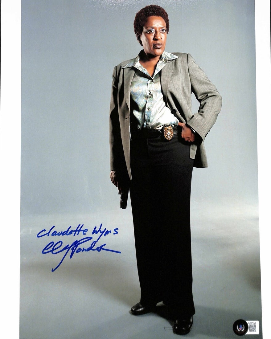 C.C.H Pounder Signed 11x14 The Shield Photo Beckett Authenticated (1 of 1)
