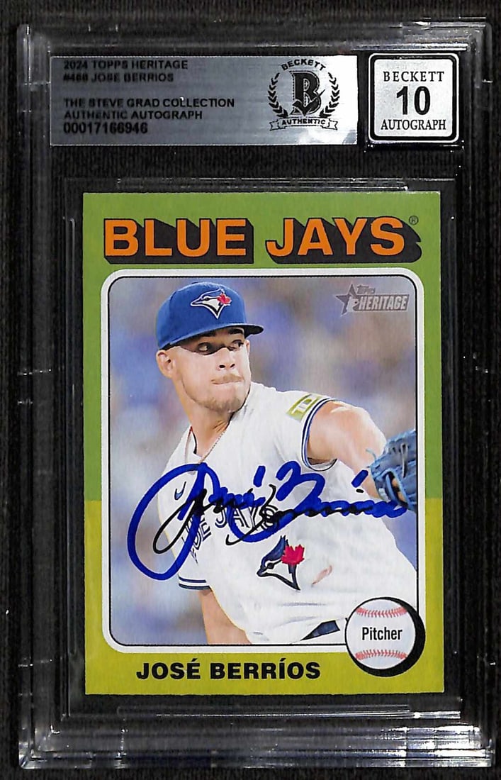 Jose Berrios Signed 2024 Topps Heritage Baseball Card Auto 10 Beckett: Jose Berrios Signed 2024 Topps Heritage Baseball Card Auto 10 Beckett This is a signed 2024 Topps Heritage baseball trading card featuring Toronto Blue Jays pitcher Jose Berrios. The card has been aut