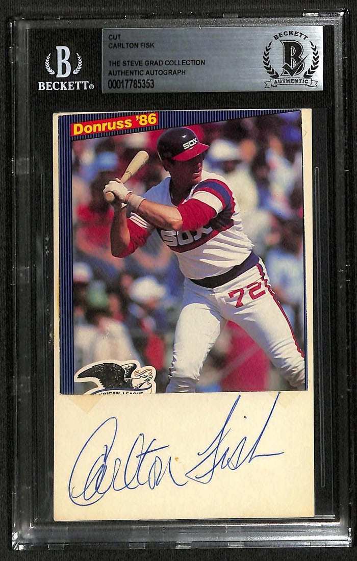 Beckett Certified Carlton Fisk autograph cut with 1986 Donruss card: Beckett Certified Carlton Fisk autograph cut with 1986 Donruss card This collectible features a hand-signed cut by Hall of Fame catcher Carlton Fisk, paired with a 1986 Donruss index card. The autogra