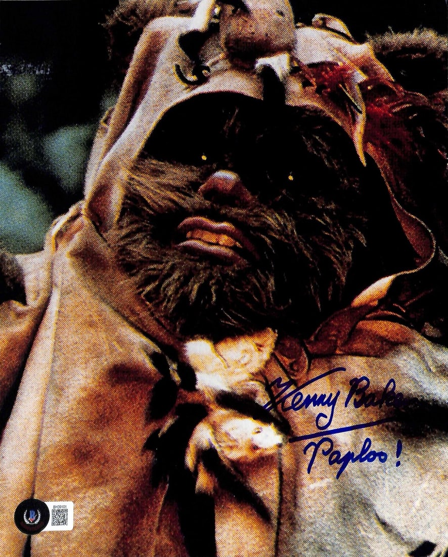 Kenny Baker Signed 8x10 Paploo Ewok Photo Star Wars ROTJ Beckett Authenticated: Kenny Baker Signed 8x10 Paploo Ewok Photo Star Wars ROTJ Beckett Authenticated This is an original 8x10 photograph signed by Kenny Baker, who portrayed Paploo the Ewok in Star Wars: Return of the Jedi