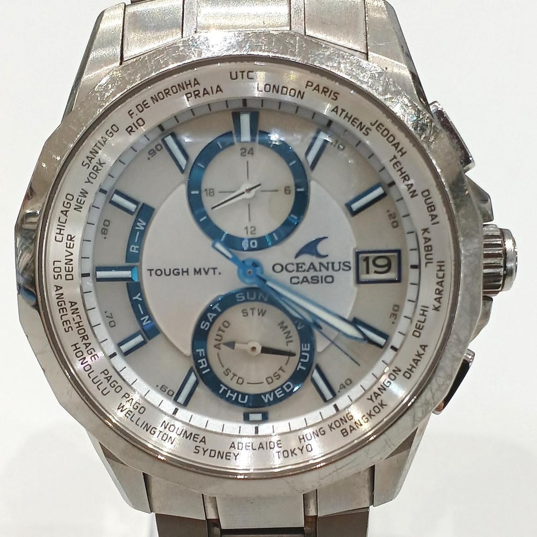 CASIO OCW-S2000 Oceanus Manta Titanium Wristwatch for Men: CASIO OCW-S2000 Oceanus Manta Titanium Wristwatch for Men CASIO Oceanus Manta titanium men's wristwatch, model OCW-S2000. This pre-owned watch is from Japan and was released in 2012. Product rank: B. 