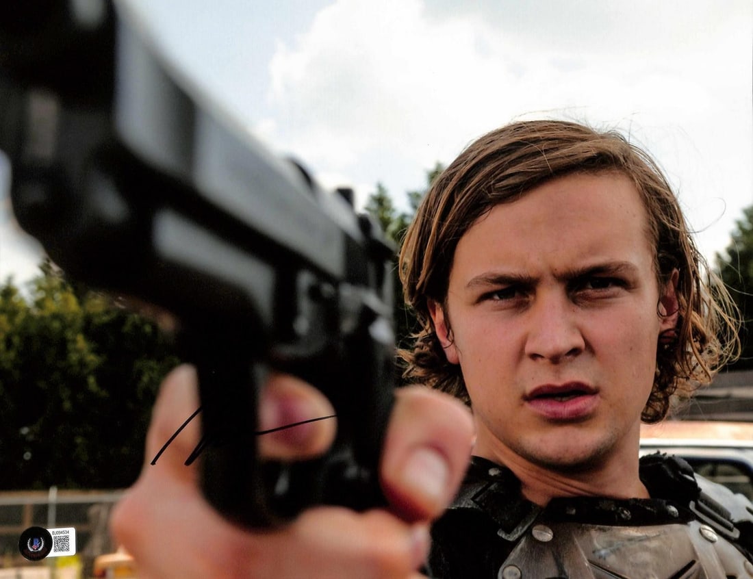 11x14 Logan Miller autograph photo Beckett certified (1 of 1)