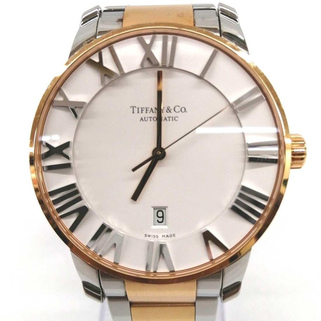 Tiffany Co Atlas Dome Mens Automatic Stainless Steel Wristwatch Z1810.68.13A21A00A: Tiffany Co Atlas Dome Mens Automatic Stainless Steel Wristwatch Z1810.68.13A21A00A Pre-owned TIFFANY&Co. Atlas Dome men's wristwatch with automatic movement and a stainless steel case and band. This S