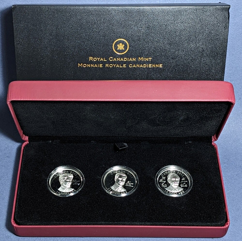 2011 Canada Silver $15 Royal Princes 3 Coin Set: 2011 Canada Silver $15 Royal Princes 3 Coin Set This is an original 2011 Canada Silver $15 3-coin set titled "Continuity of the Crown - Royal Princes." Each coin is struck in .925 fine silver, featuri