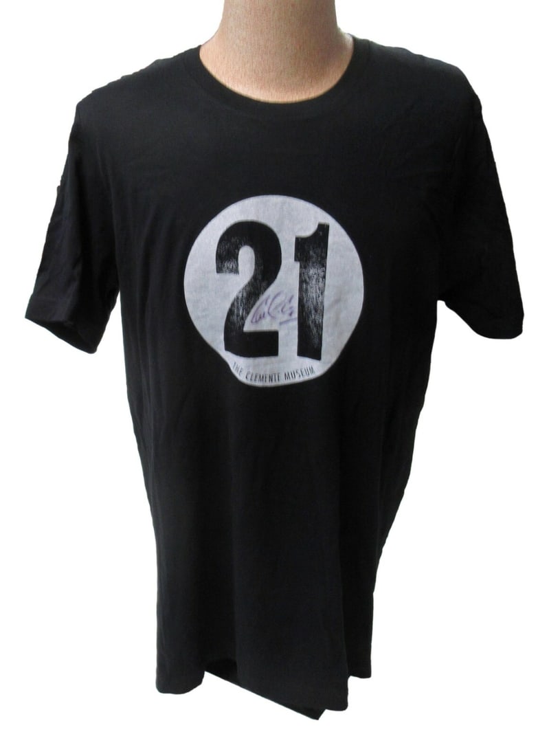 Houston Astros Carlos Correa Signed Game-Used Batting Practice Shirt PSA/DNA Authenticated (1 of 5)