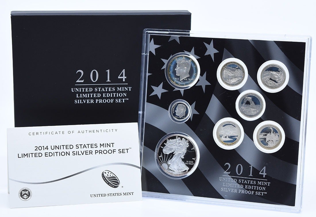 2014 American Eagle Silver Proof Coin Set with U.S. Mint Packaging: 2014 American Eagle Silver Proof Coin Set with U.S. Mint Packaging 2014 limited edition silver proof set in original government packaging. This pre-owned set includes American Eagle proof coins and is