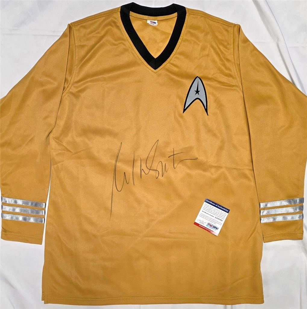 Star Trek uniform shirt signed by William Shatner with PSA DNA COA (1 of 3)