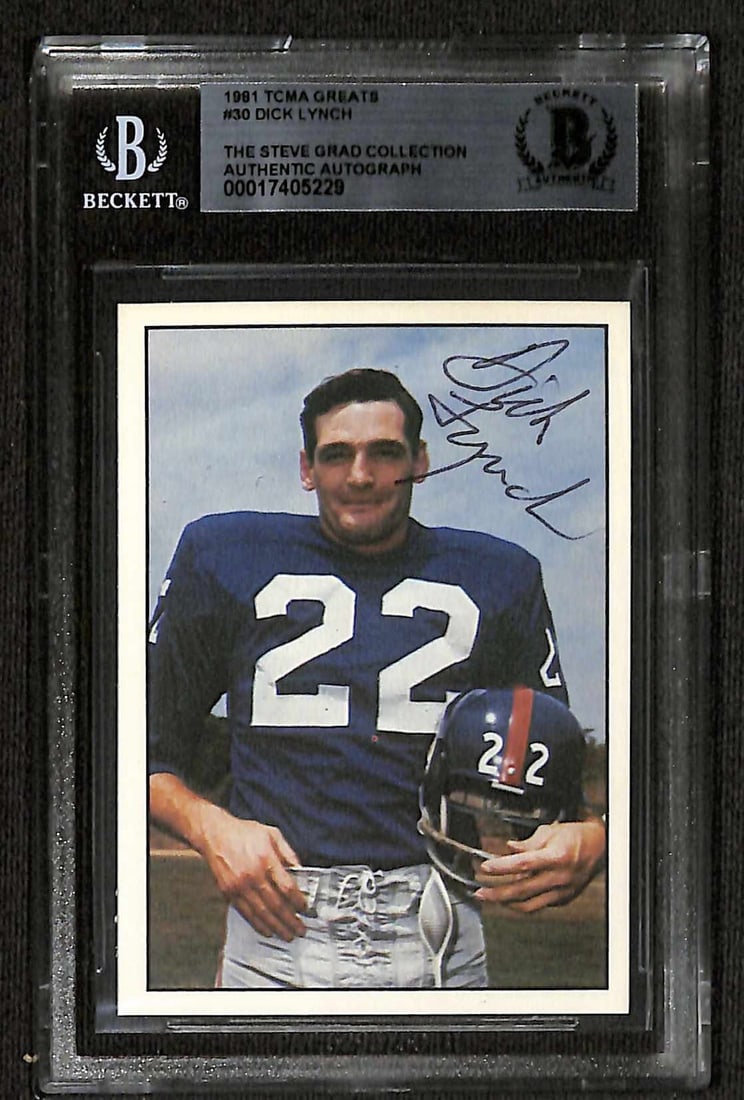 Dick Lynch Signed 1981 TCMA Greats #30 Football Card Beckett Authenticated (1 of 1)