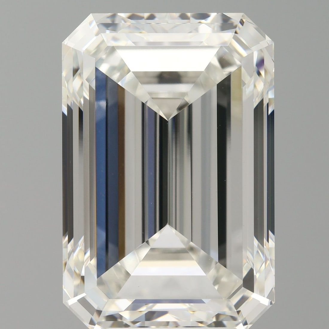 Loose Diamond - EMERALD 8.02ct F VVS2: Loose Diamond - EMERALD 8.02ct F VVS2 Source: This is a real non-mined Diamond that has been grown in a lab Shape: EMERALD Carats: 8.02 Color: F Clarity: VVS2 Certification: IGI Video: