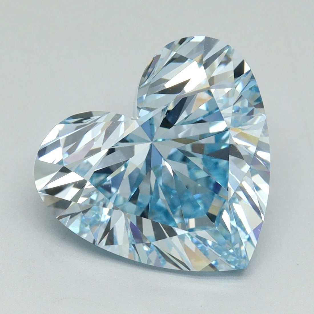 Loose Diamond - HEART 5.01ct Fancy Intense Blue VS1: Loose Diamond - HEART 5.01ct Fancy Intense Blue VS1 Source: This is a real non-mined Diamond that has been grown in a lab Shape: HEART Carats: 5.01 Color: Fancy Intense Blue Certification: IGI Video:
