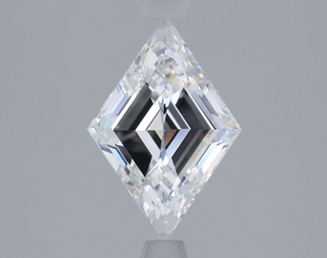 Loose Diamond - LOZENGE 2.01ct E VS1: Loose Diamond - LOZENGE 2.01ct E VS1 Source: This is a real non-mined Diamond that has been grown in a lab Shape: LOZENGE Carats: 2.01 Color: E Clarity: VS1 Certification: IGI Video: