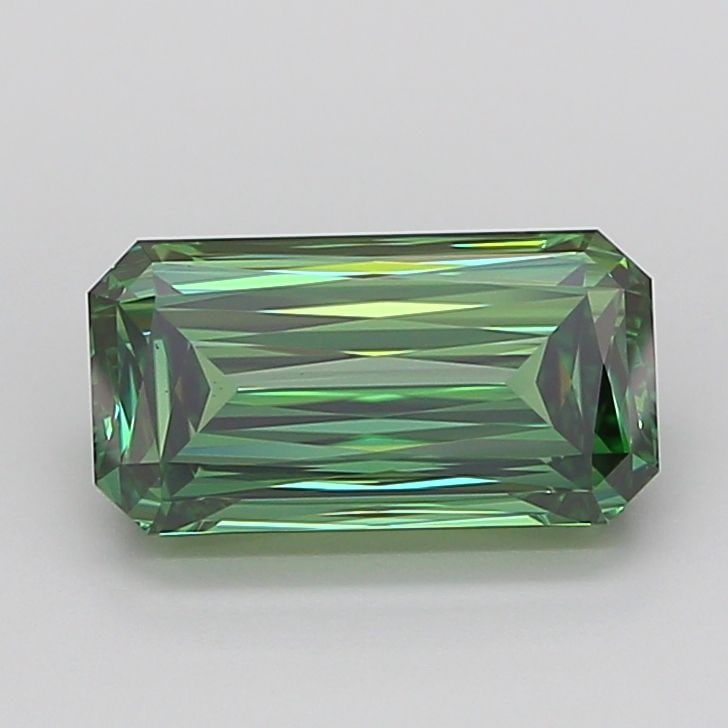 Loose Diamond - RADIANT 2.96ct Fancy Vivid Green VS1: Loose Diamond - RADIANT 2.96ct Fancy Vivid Green VS1 Source: This is a real non-mined Diamond that has been grown in a lab Shape: RADIANT Carats: 2.96 Color: Fancy Vivid Green Certification: IGI Addit