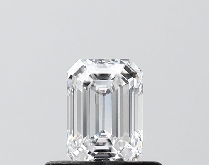 Loose Diamond - EMERALD 0.54ct D VS1: Loose Diamond - EMERALD 0.54ct D VS1 Source: This is a real non-mined Diamond that has been grown in a lab Shape: EMERALD Carats: 0.54 Color: D Clarity: VS1 Certification: IGI Video: