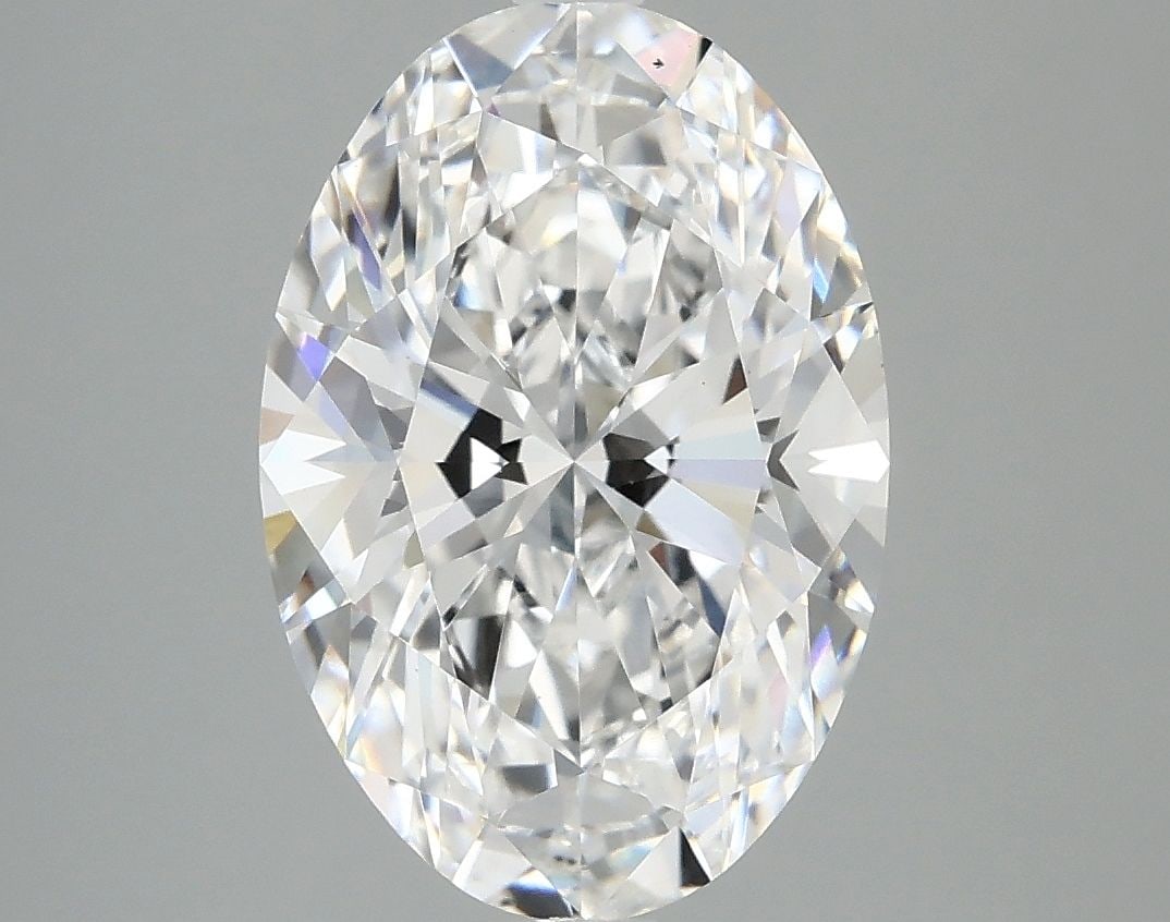 Loose Diamond - OVAL 3.82ct E VS1: Loose Diamond - OVAL 3.82ct E VS1 Source: This is a real non-mined Diamond that has been grown in a lab Shape: OVAL Carats: 3.82 Color: E Clarity: VS1 Certification: IGI Video: