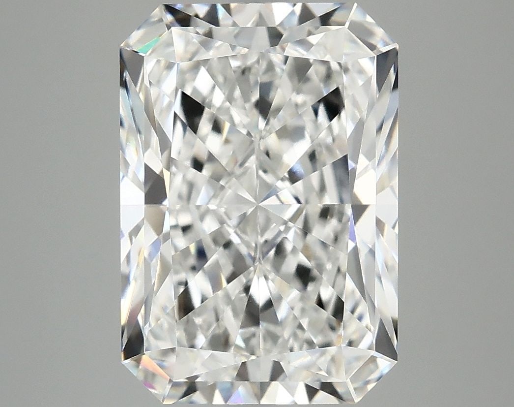 Loose Diamond - RADIANT 5.01ct E VVS2: Loose Diamond - RADIANT 5.01ct E VVS2 Source: This is a real non-mined Diamond that has been grown in a lab Shape: RADIANT Carats: 5.01 Color: E Clarity: VVS2 Certification: IGI Video: