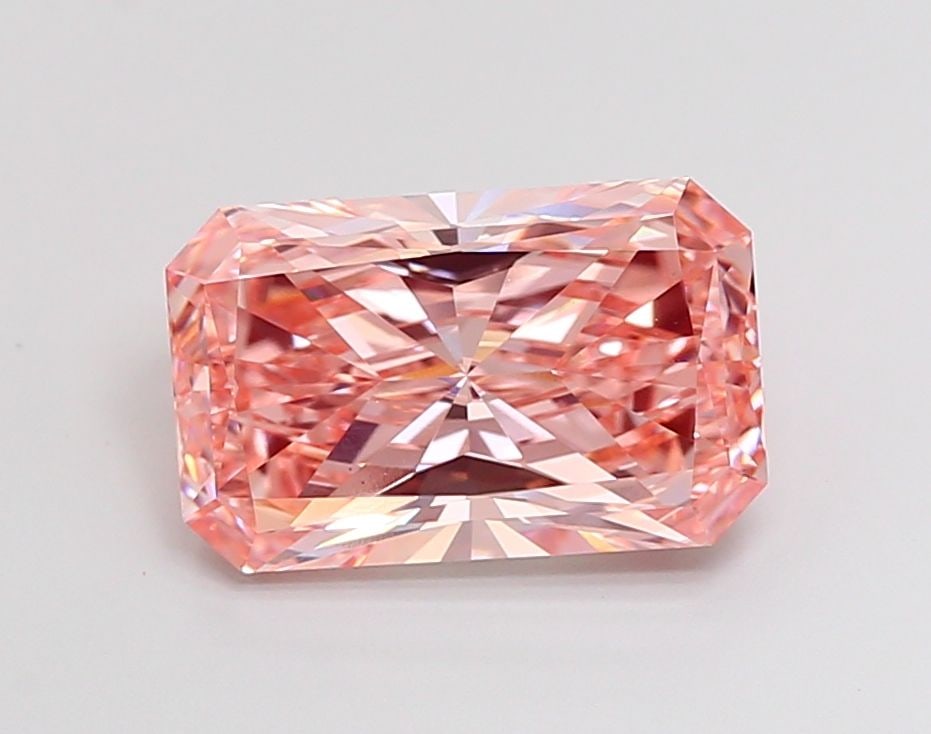 Loose Diamond - RADIANT 3.01ct Fancy Vivid Pink VS1: Loose Diamond - RADIANT 3.01ct Fancy Vivid Pink VS1 Source: This is a real non-mined Diamond that has been grown in a lab Shape: RADIANT Carats: 3.01 Color: Fancy Vivid Pink Certification: IGI Video: