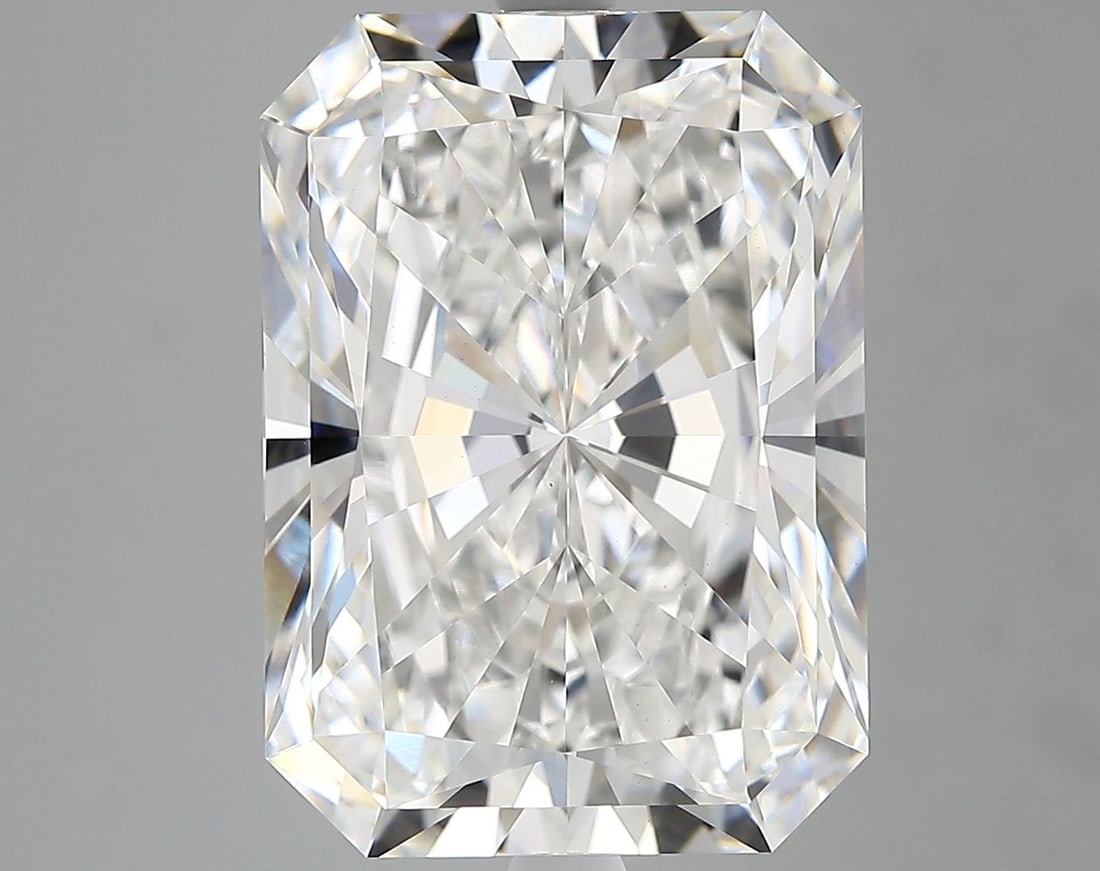 Loose Diamond - RADIANT 8.1ct E VVS2: Loose Diamond - RADIANT 8.1ct E VVS2 Source: This is a real non-mined Diamond that has been grown in a lab Shape: RADIANT Carats: 8.1 Color: E Clarity: VVS2 Certification: IGI Video: