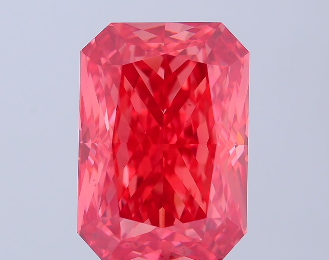Loose Diamond - RADIANT 13.91ct Fancy Vivid Red VS1: Loose Diamond - RADIANT 13.91ct Fancy Vivid Red VS1 Source: This is a real non-mined Diamond that has been grown in a lab Shape: RADIANT Carats: 13.91 Color: Fancy Vivid Red Certification: IGI Video: