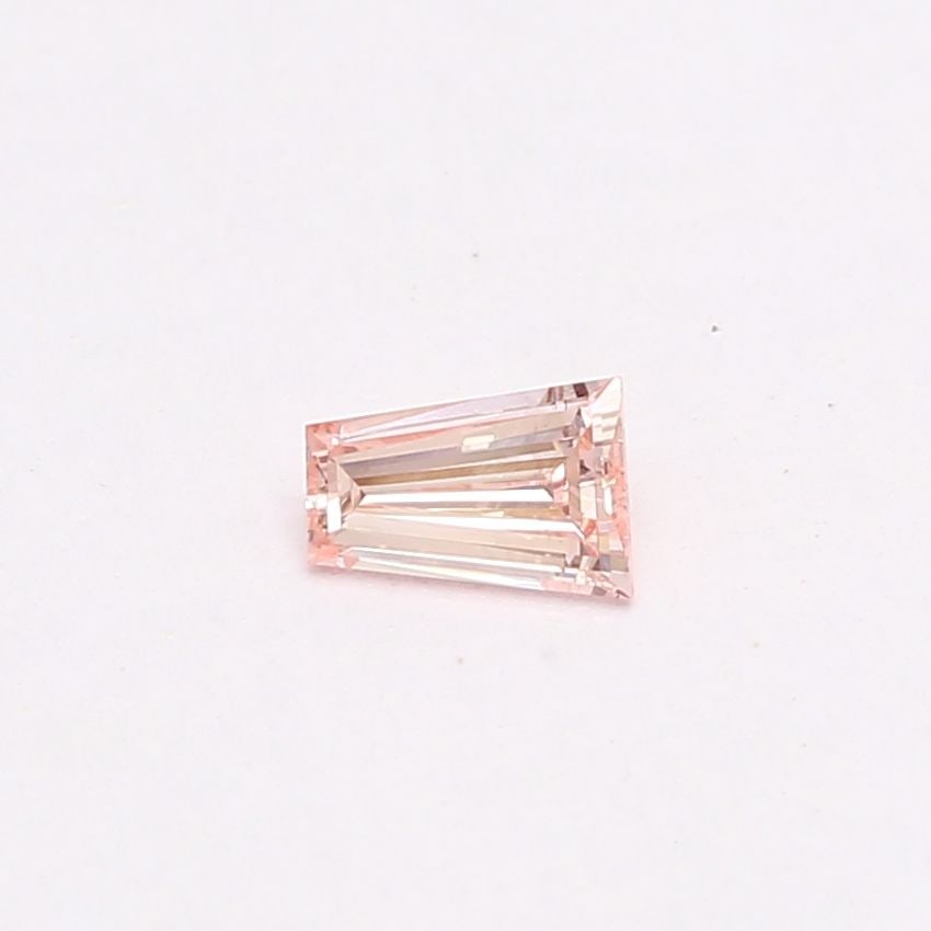 Loose Diamond - TAPERED BAGUETTE 0.24ct Fancy Vivid Pink VS2: Loose Diamond - TAPERED BAGUETTE 0.24ct Fancy Vivid Pink VS2 Source: This is a real non-mined Diamond that has been grown in a lab Shape: TAPERED BAGUETTE Carats: 0.24 Color: Fancy Vivid Pink Certific