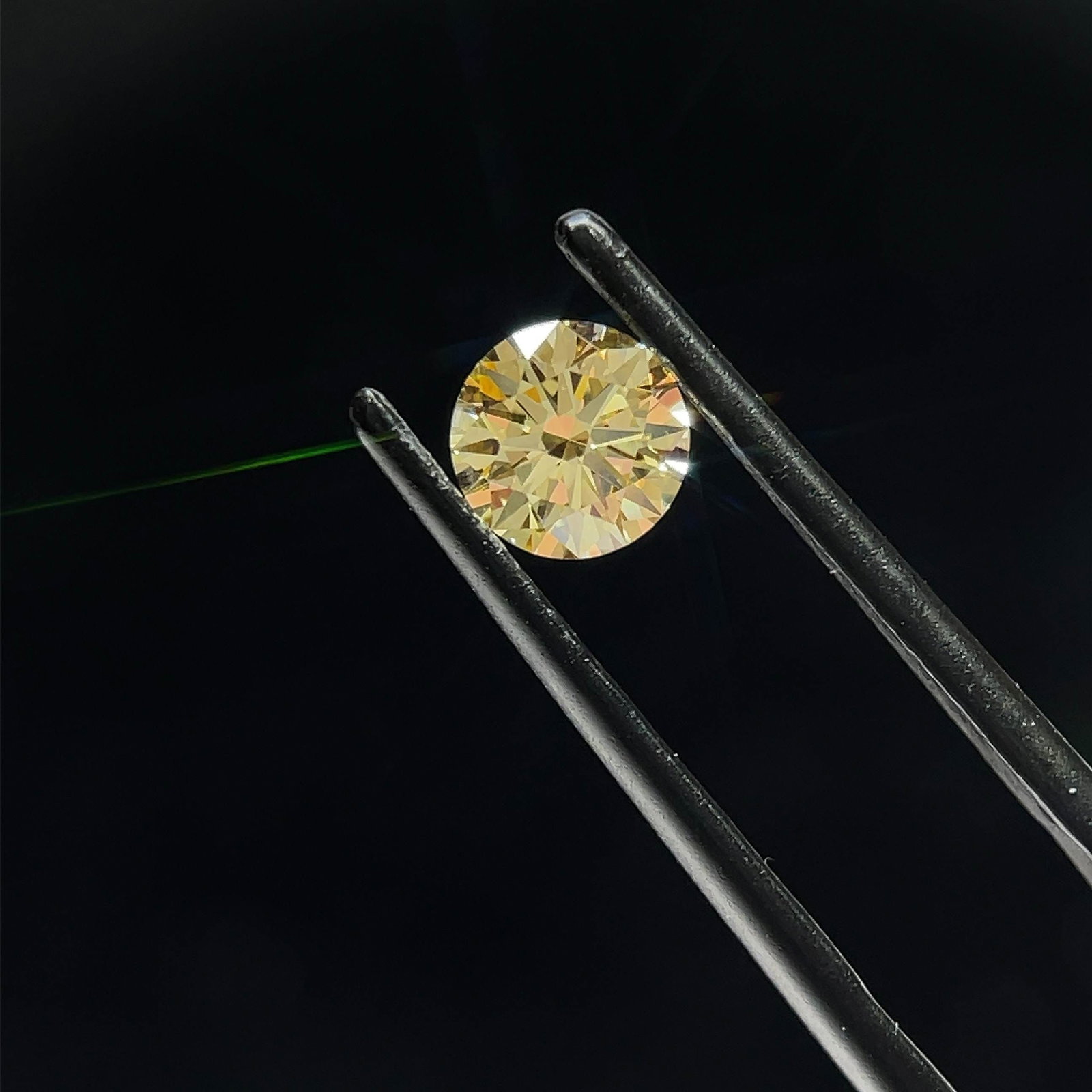 Ideal Loose Diamond - ROUND 0.67ct Fancy Yellow VS1 (1 of 1)
