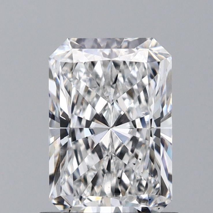 Loose Diamond - RADIANT 1.1ct E VS2: Loose Diamond - RADIANT 1.1ct E VS2 Source: This is a real non-mined Diamond that has been grown in a lab Shape: RADIANT Carats: 1.1 Color: E Clarity: VS2 Certification: IGI Video:
