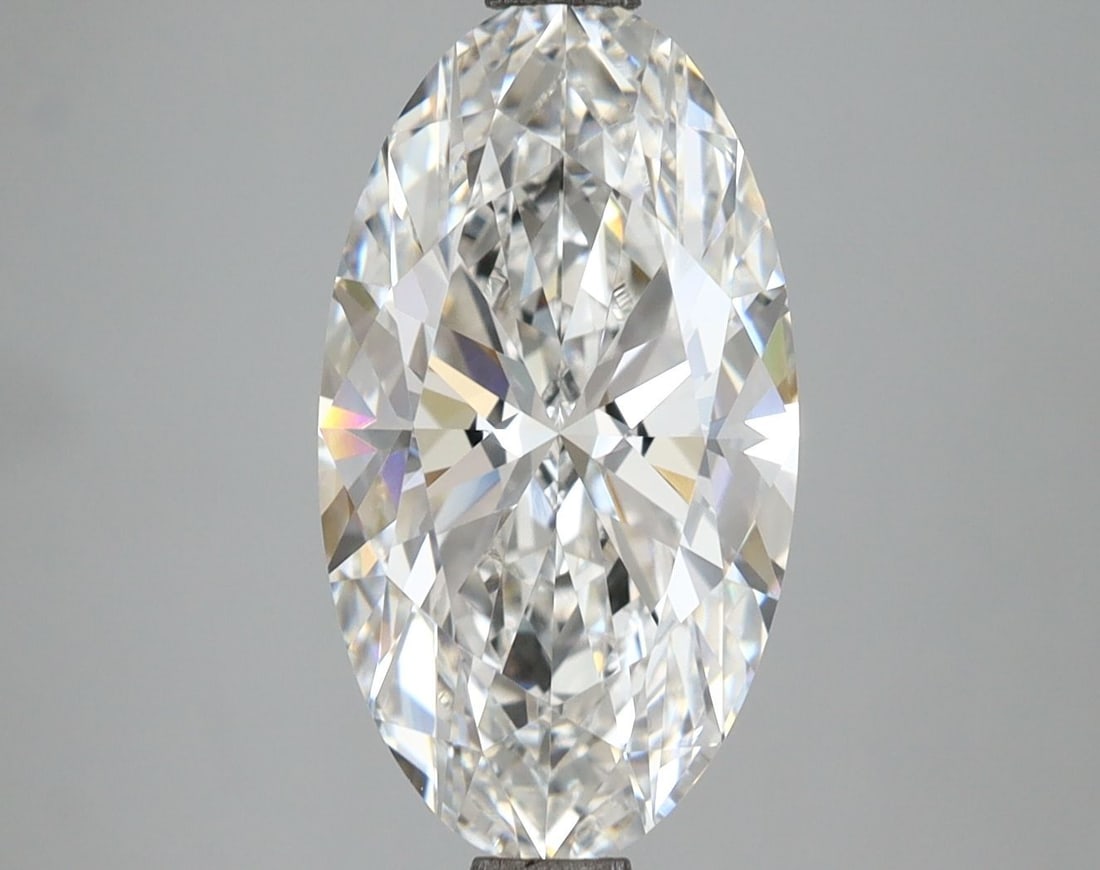 Loose Diamond - OVAL 3.59ct E VVS2: Loose Diamond - OVAL 3.59ct E VVS2 Source: This is a real non-mined Diamond that has been grown in a lab Shape: OVAL Carats: 3.59 Color: E Clarity: VVS2 Certification: IGI Additional images available 