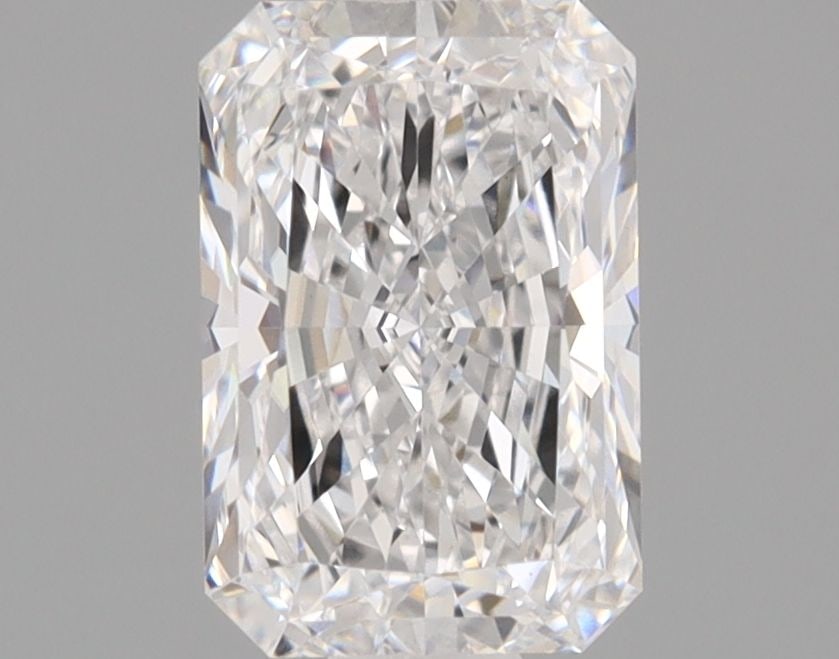Loose Diamond - RADIANT 1.01ct D VVS2: Loose Diamond - RADIANT 1.01ct D VVS2 Source: This is a real non-mined Diamond that has been grown in a lab Shape: RADIANT Carats: 1.01 Color: D Clarity: VVS2 Certification: GIA Video:
